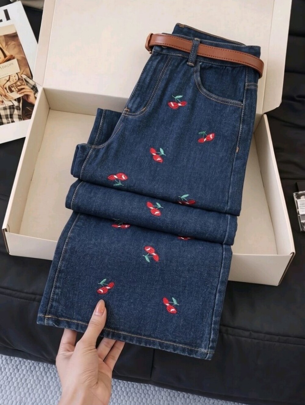 Women's Loose Fit Pattern Print Denim Jeans